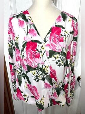 INC Blouse Top Floral Long Sleeve Peekaboo Sleeve White/Pink Petite Small(SP/PS)